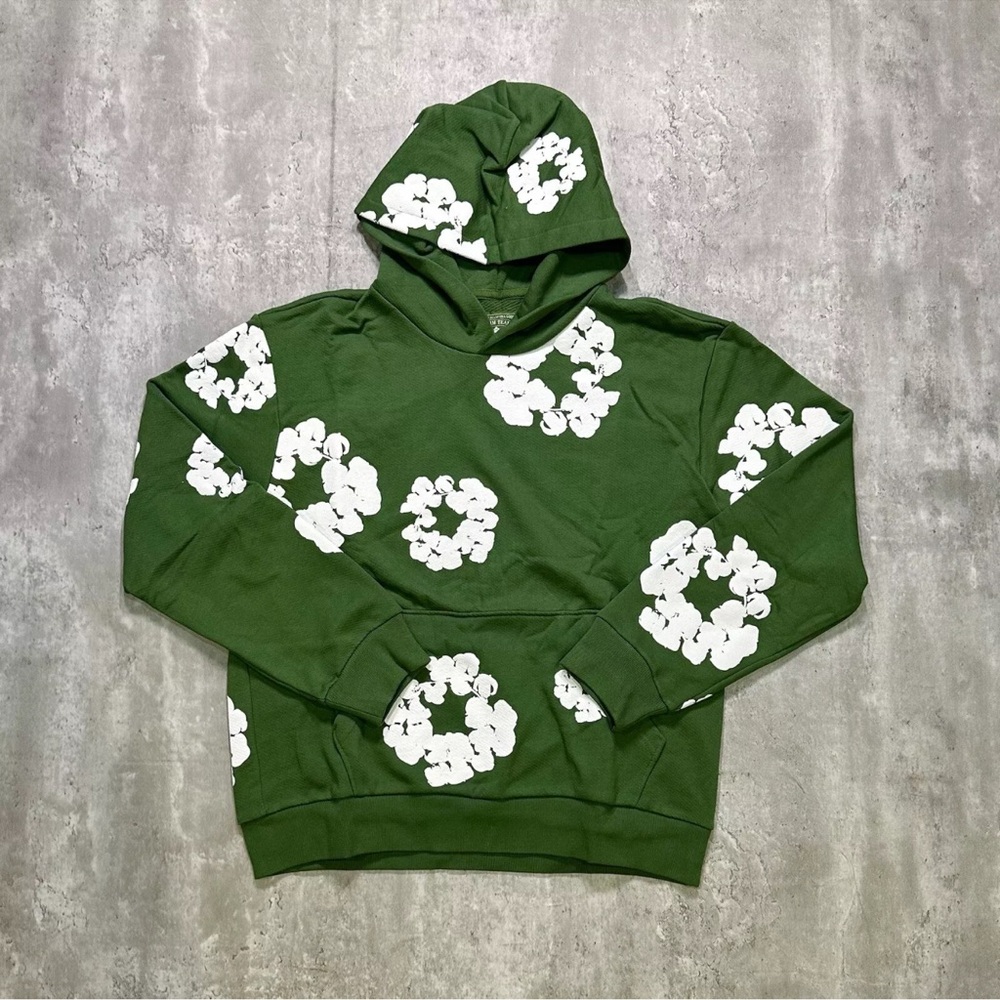 Denim Tears The Cotton Wreath Sweatshirt
Green Size M-XL AUTHENTIC